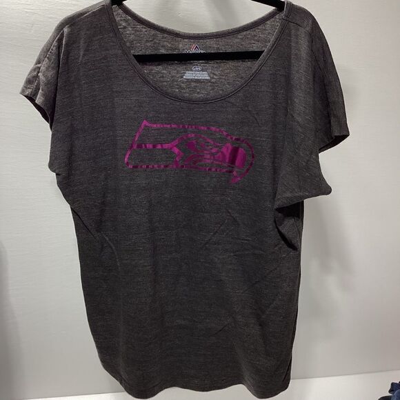 Seattle Seahawks T-Shirt Lot Women’s Long Sleeve Short Sleeve NFL Majestic L - Picture 4 of 8